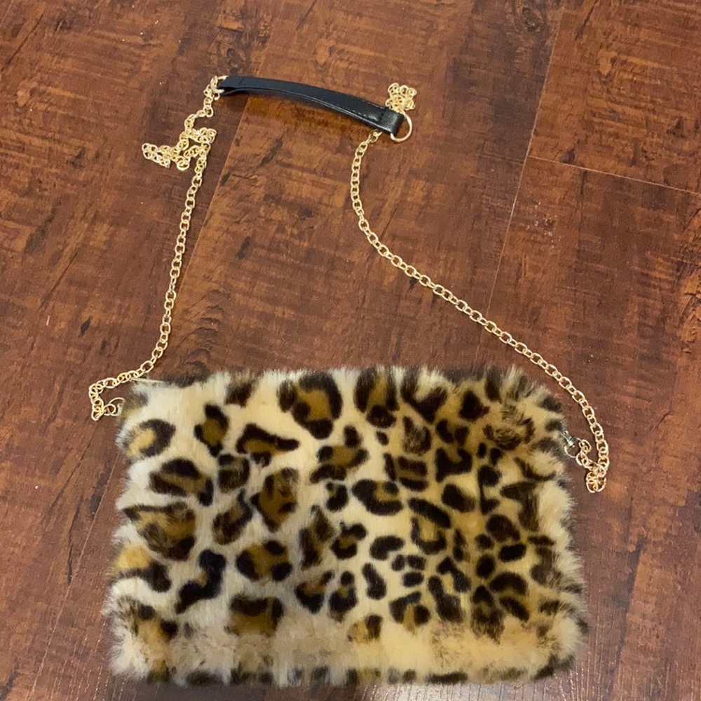Leopard purse